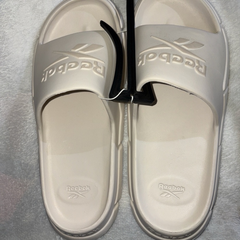 Reebok Men Cream Slide Sandals